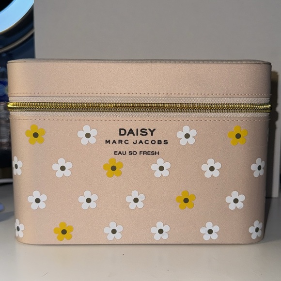 Marc Jacobs Other - MARC JACOBS MAKEUP BOX